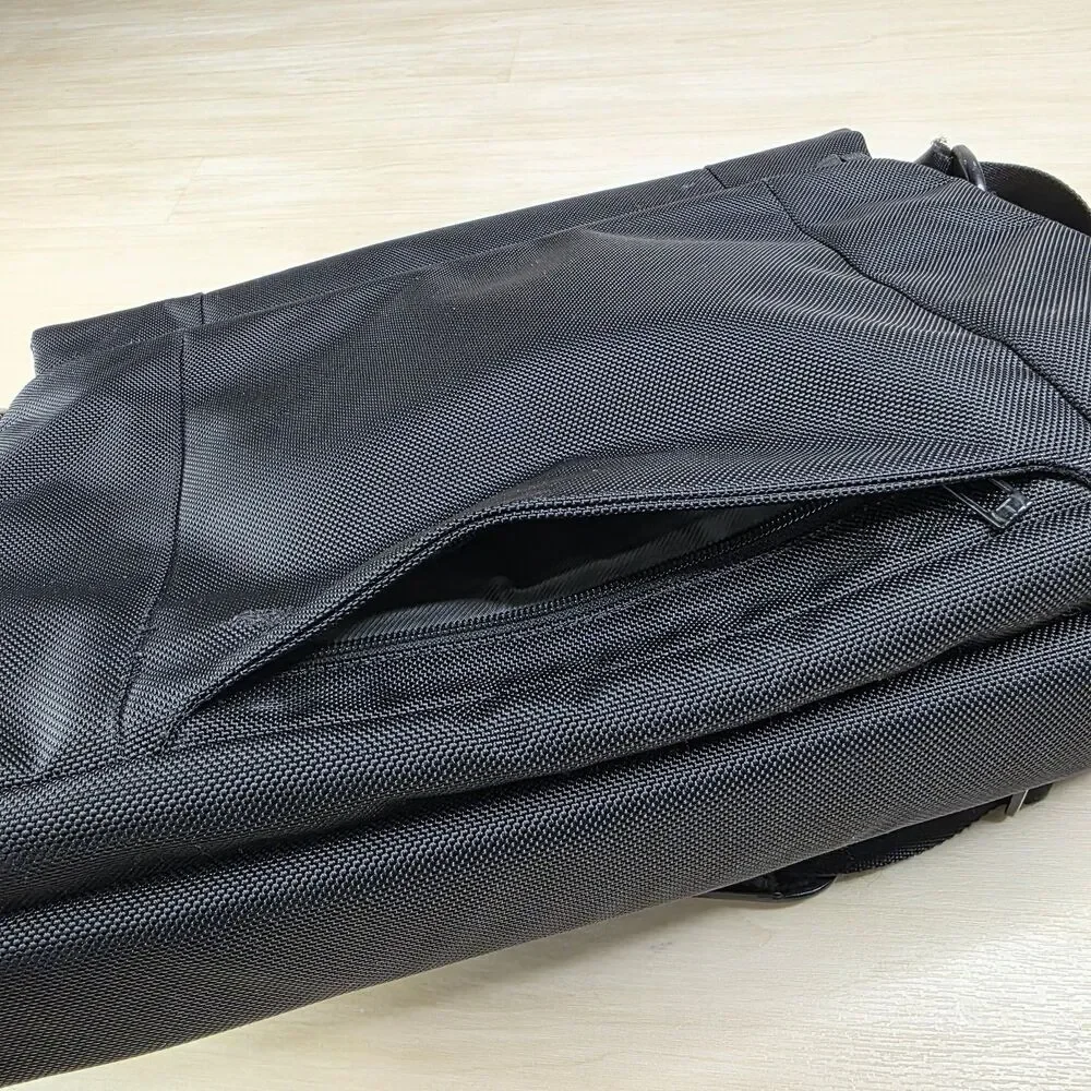 TUMI T-Tech Laptop Flap Brief Messenger Bag Briefcase Crossbody 058627D‎ Black